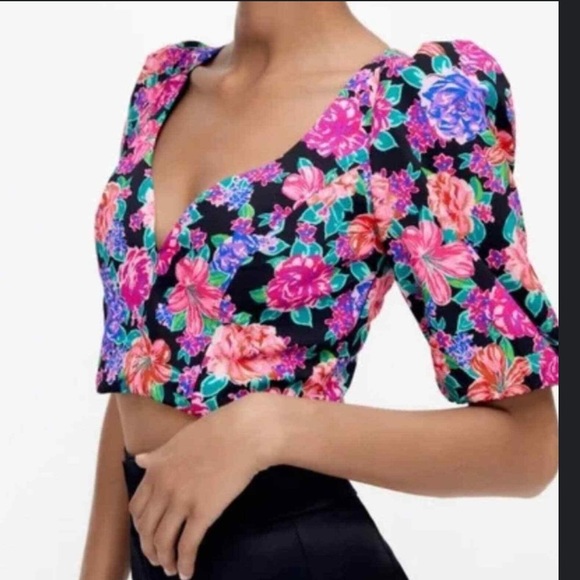 Zara cropped floral puff sleeve sweetheart blouse blogger favorite - Picture 1 of 9